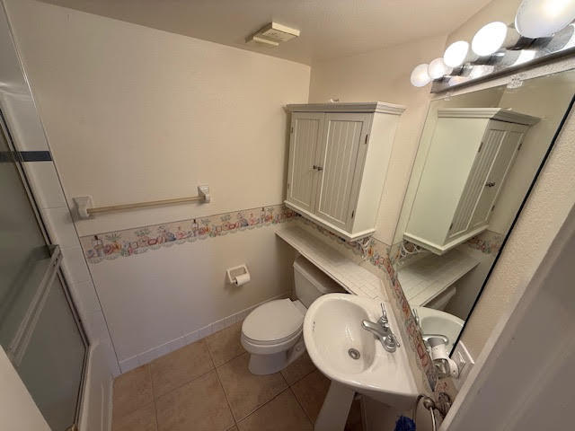 MIDPORT PLACE I, A CONDOMINIUM - Residential Lease