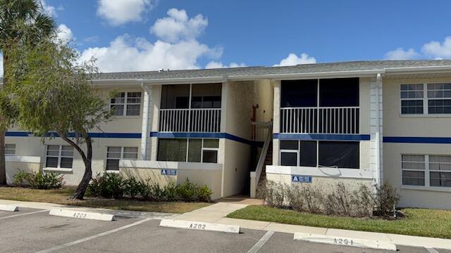 MIDPORT PLACE I, A CONDOMINIUM - Residential Lease