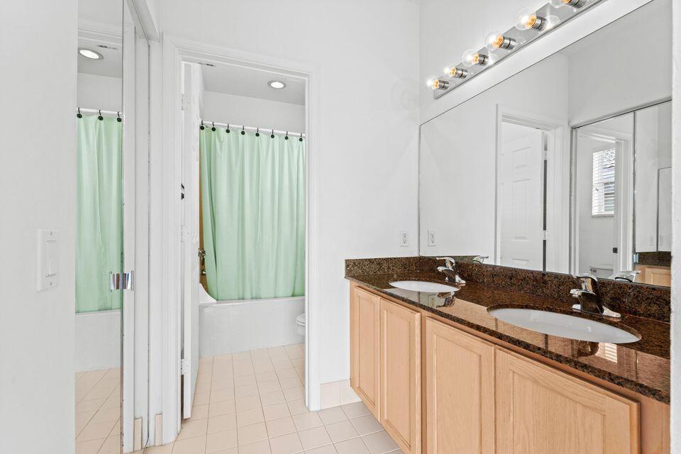 THOUSAND OAKS - Residential