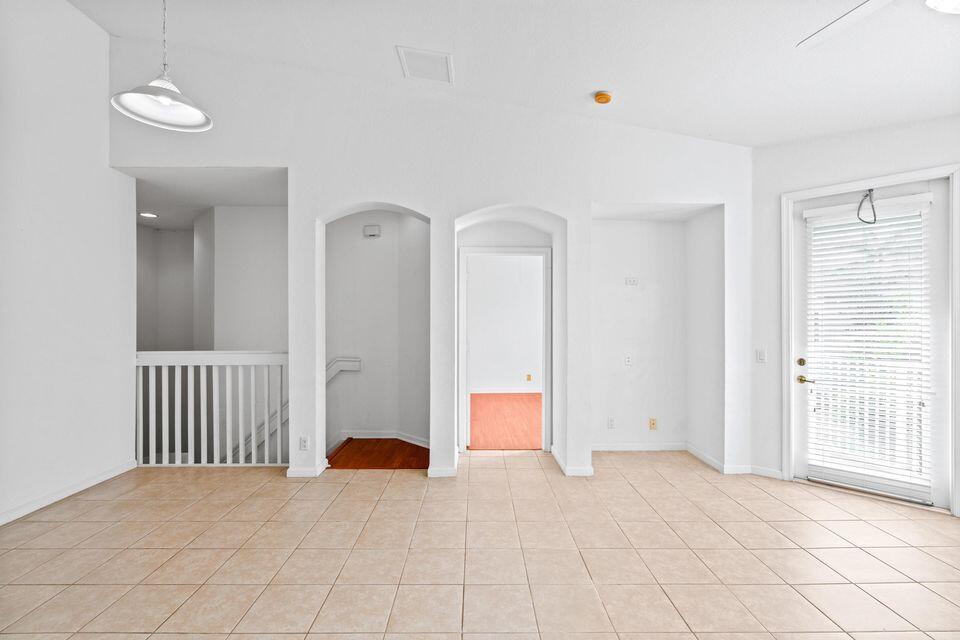THOUSAND OAKS - Residential