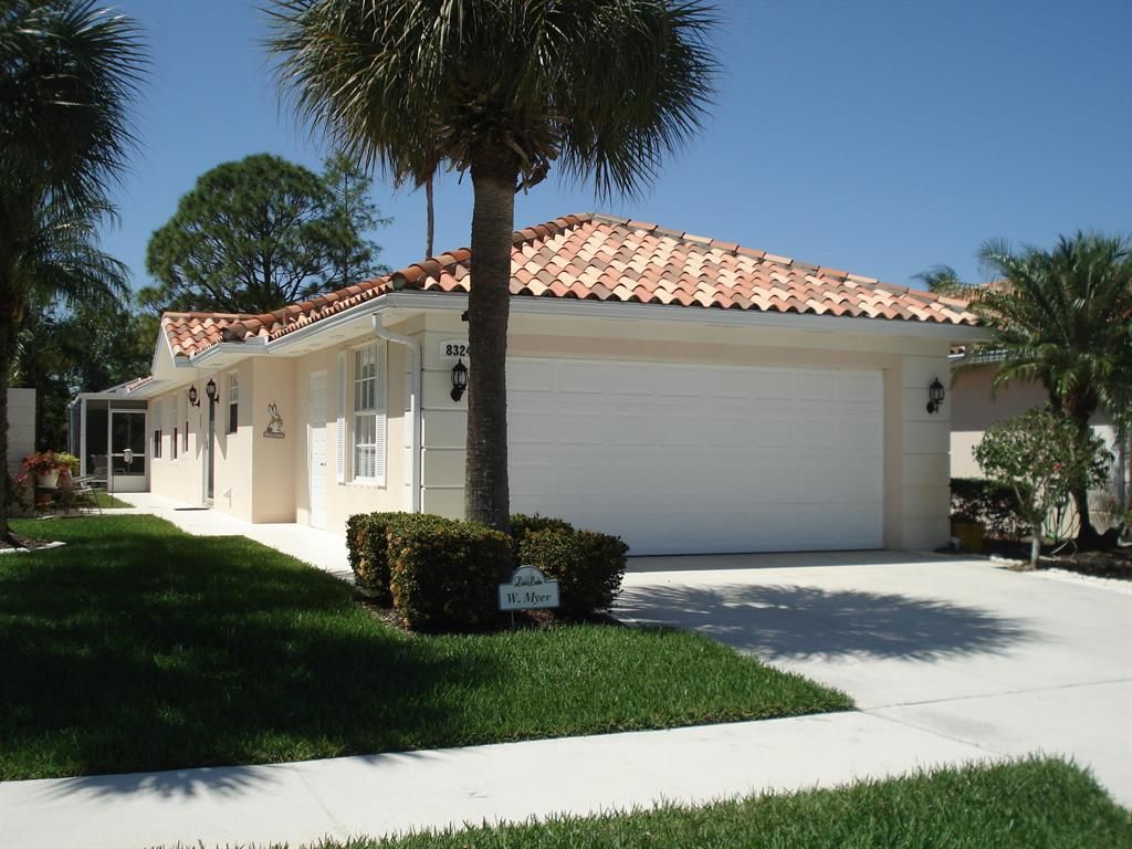 Photo of 8324 SE Double Tree Drive, Hobe Sound, FL 33455 (MLS # R10787517)