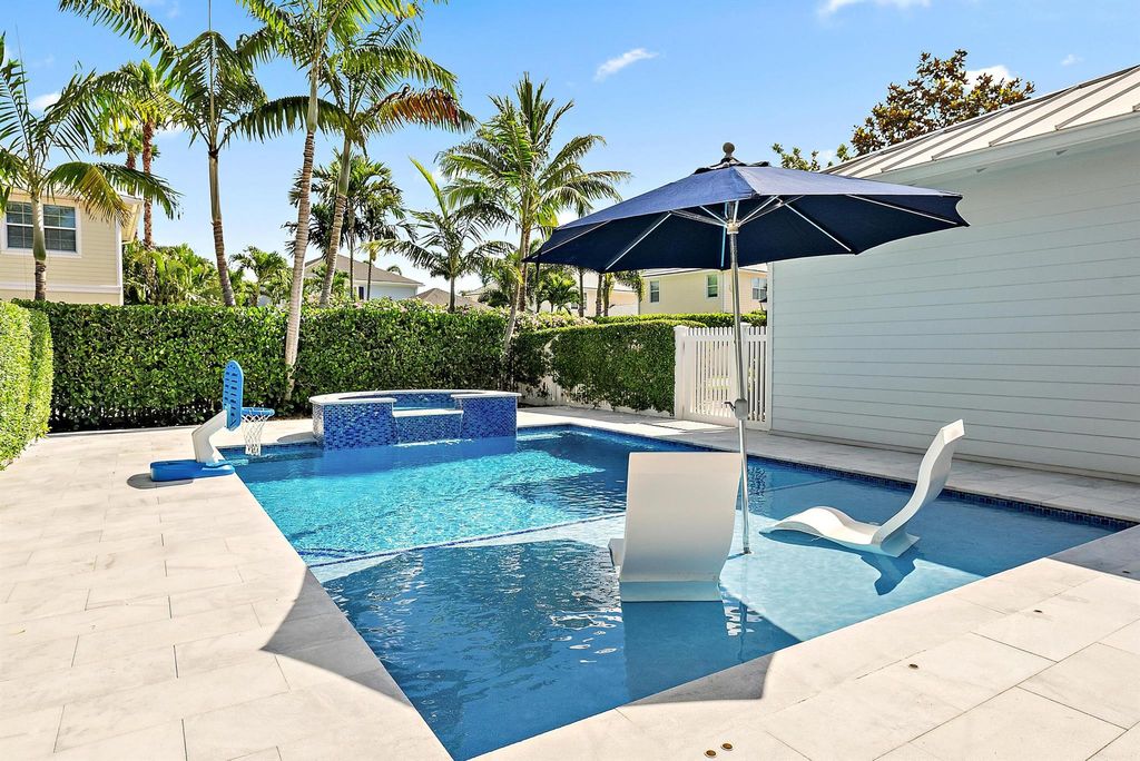 Photo of 1041 Duval Street, Jupiter, FL 33458 (MLS # R11091159)