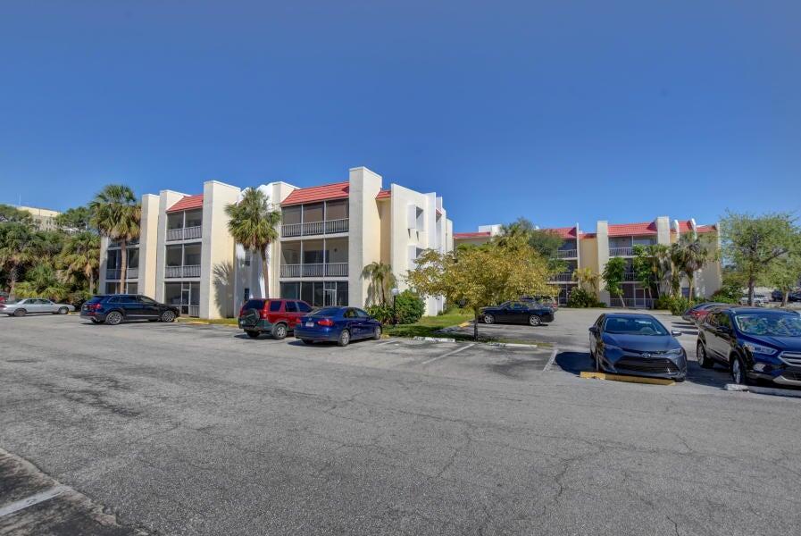 Just listed. AVAILABLE FOR QUICK MOVE IN 3rd & top floor unit. 2 bed/2bath condo with private screened patio, has lots of storage. Great location, close to FAU, Boca Regional hospital, shopping plaza. Only a few minutes drive from the beach. A+ rated schools. Community has several pools
