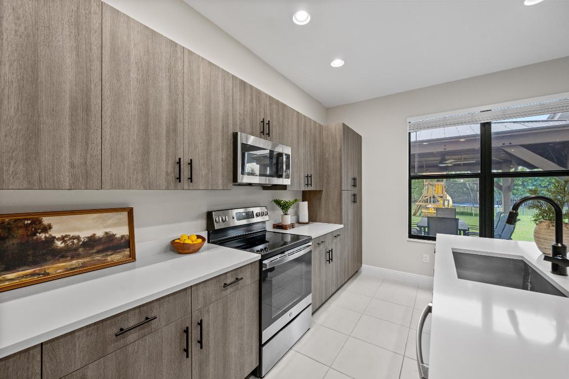 SKY COVE - Residential