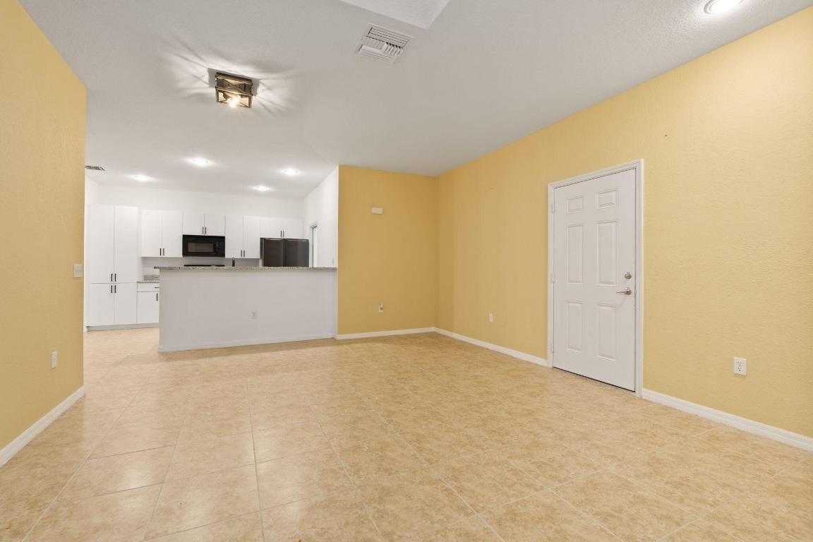 THE LAKES AT THE SAVANNAHS CONDOMINIUM - Residential