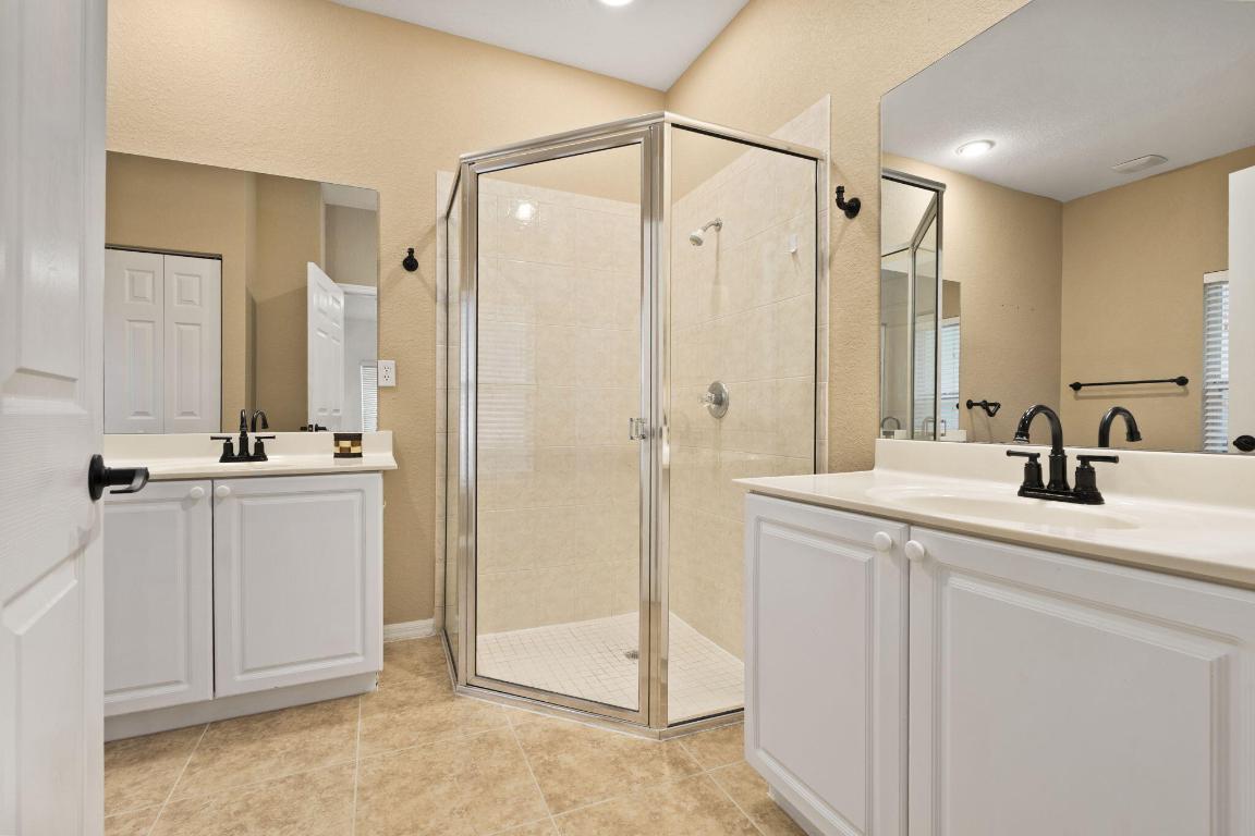 THE LAKES AT THE SAVANNAHS CONDOMINIUM - Residential