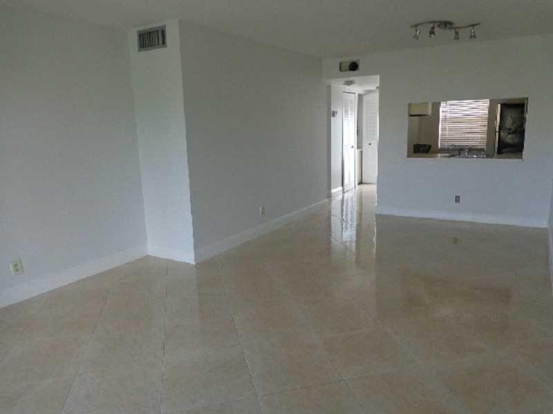 SUNRISE LAKES PHASE 4 - Residential