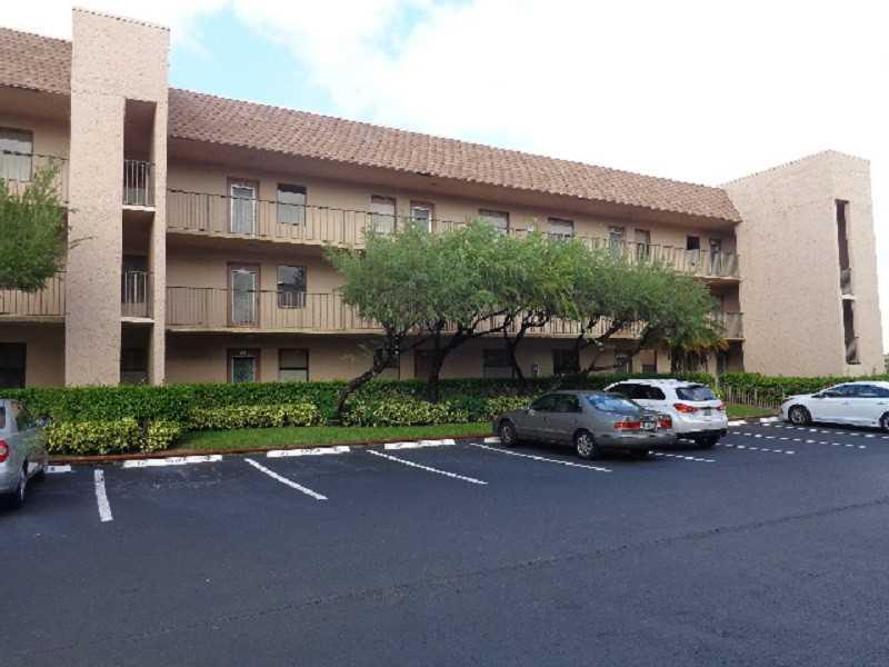 SUNRISE LAKES PHASE 4 - Residential