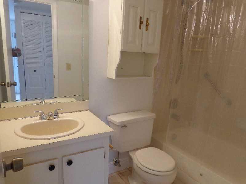 SUNRISE LAKES PHASE 4 - Residential