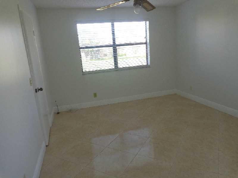 SUNRISE LAKES PHASE 4 - Residential