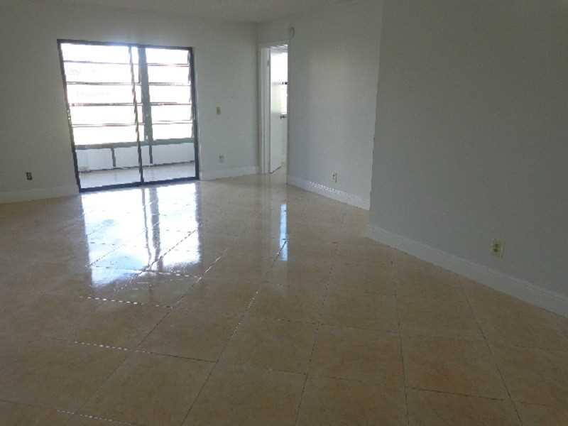 SUNRISE LAKES PHASE 4 - Residential