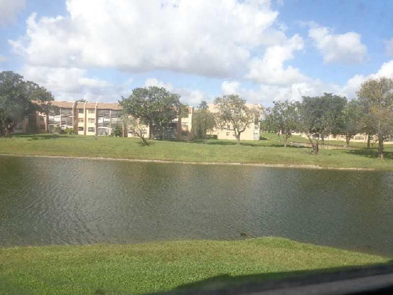 SUNRISE LAKES PHASE 4 - Residential