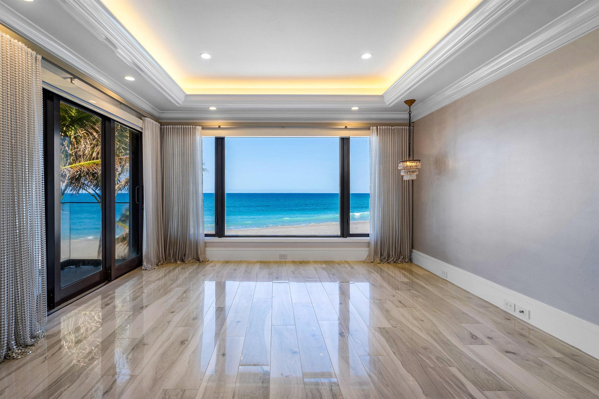 JUPITER INLET BEACH COLON - Residential