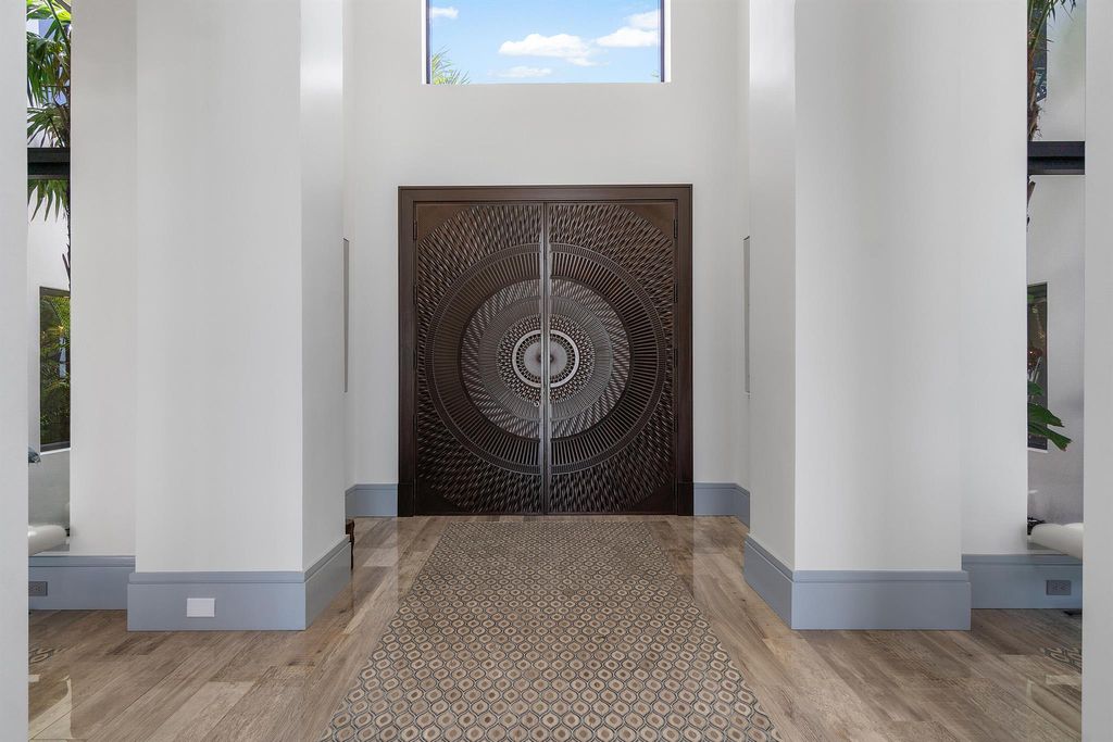 Photo of 14 Ocean Drive, Jupiter Inlet Colony, FL 33469 (MLS # R11057085)