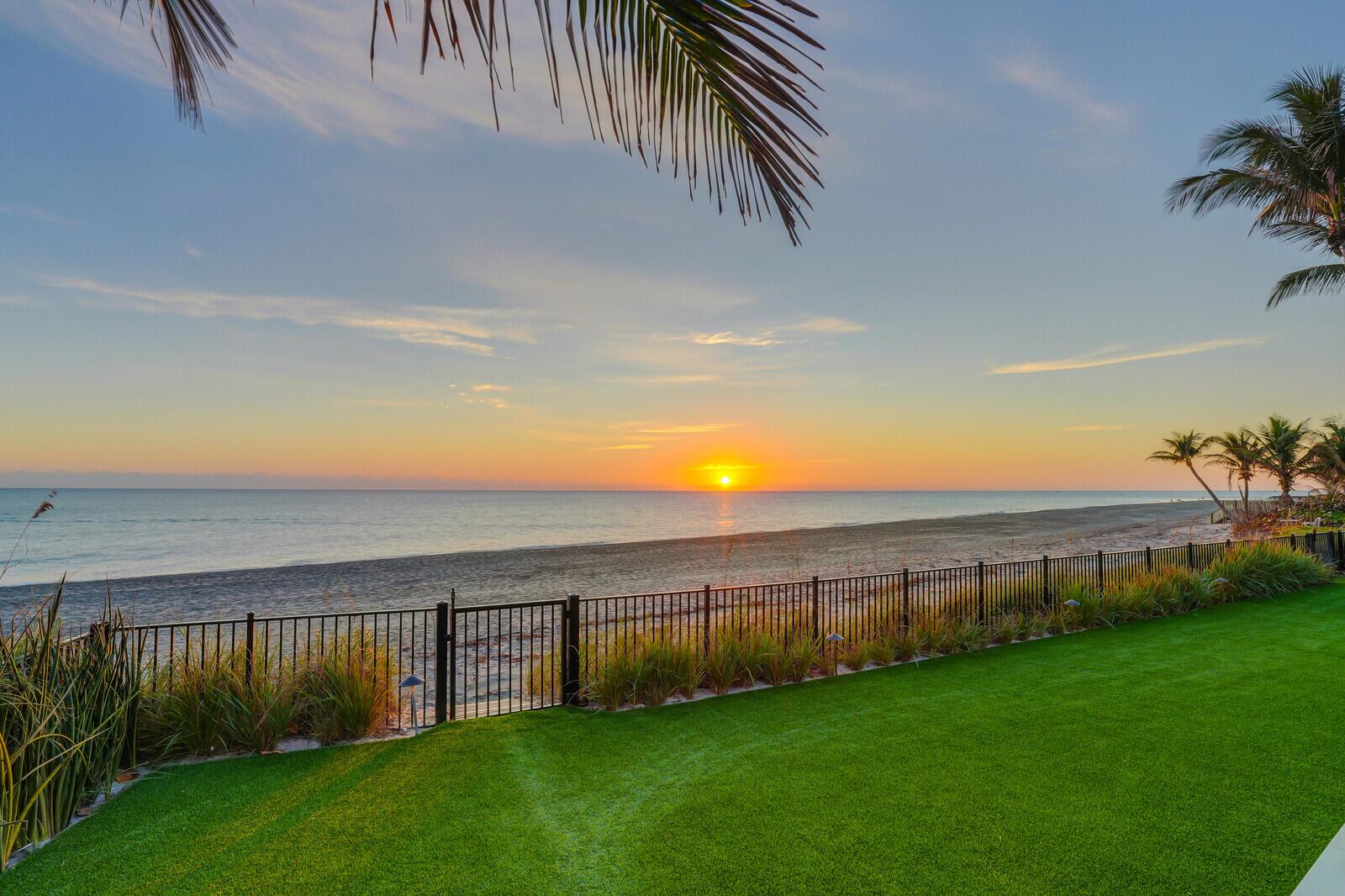 JUPITER INLET BEACH COLON - Residential