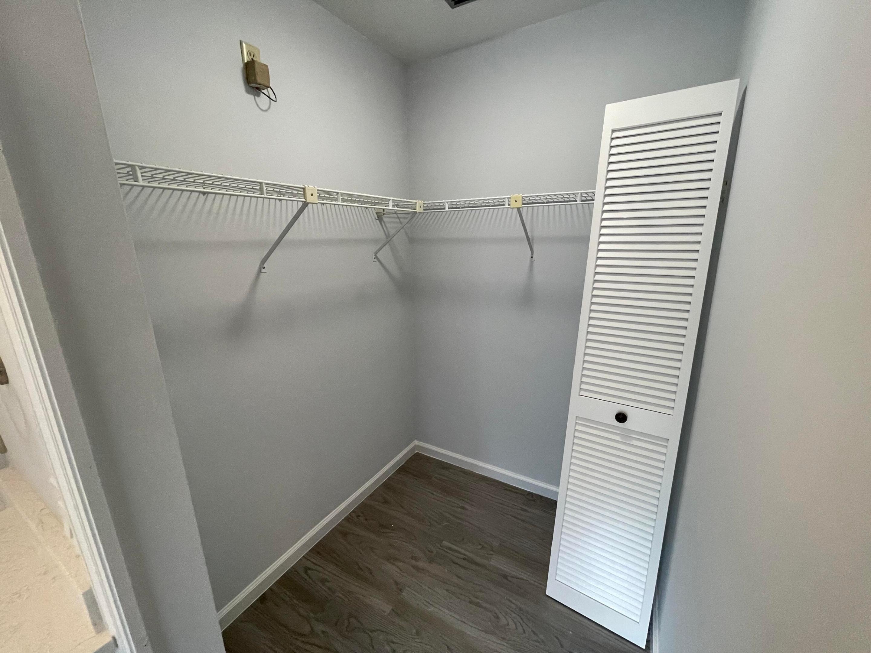 DEER ISLE - Residential Lease