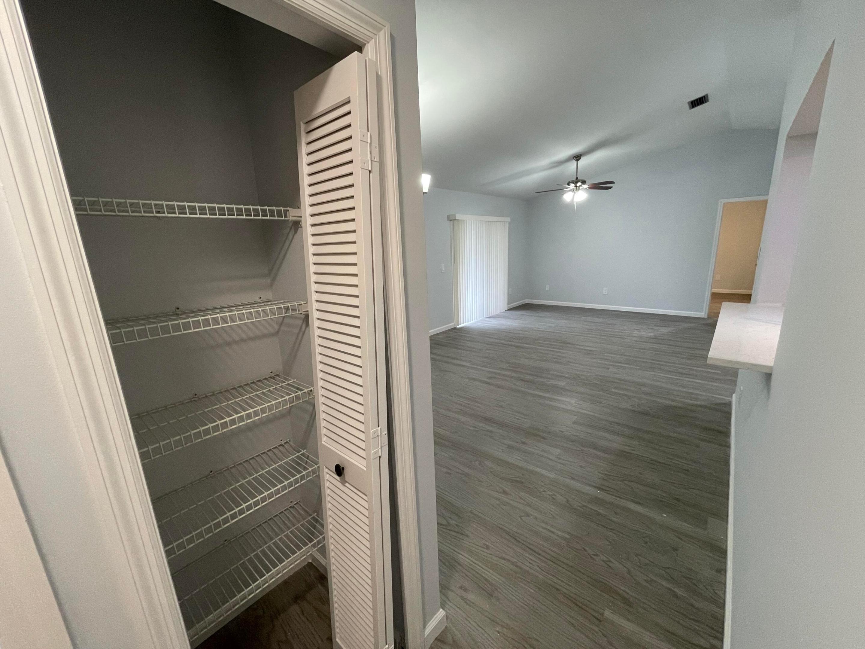 DEER ISLE - Residential Lease