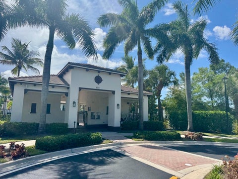Tiny photo for 4680 Mimosa Place #805, Coconut Creek, FL 33073 (MLS # B26033790)