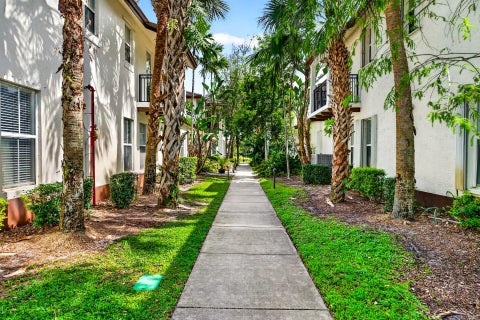 Tiny photo for 4680 Mimosa Place #805, Coconut Creek, FL 33073 (MLS # B26033790)