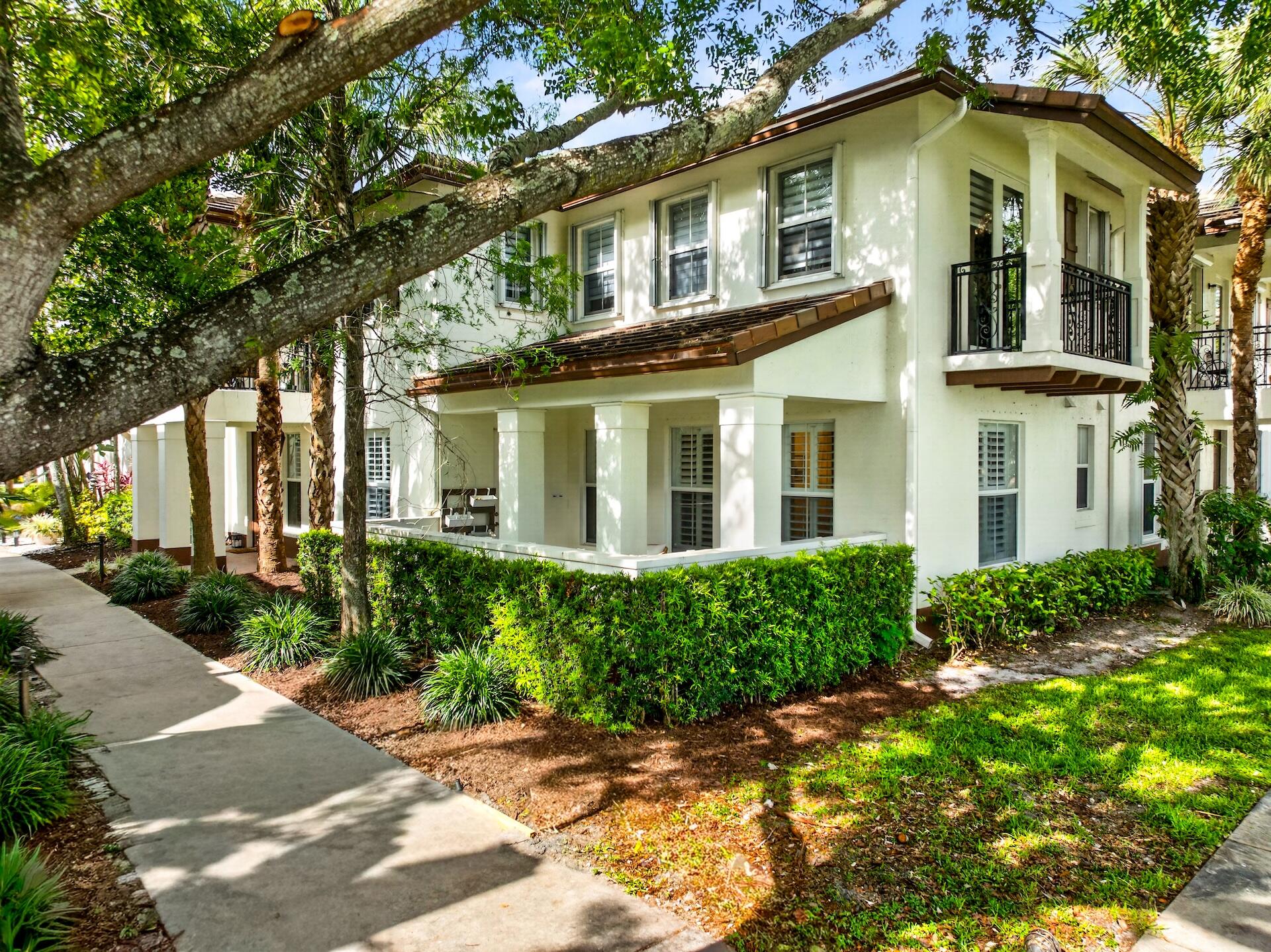 4680 Mimosa Place 805