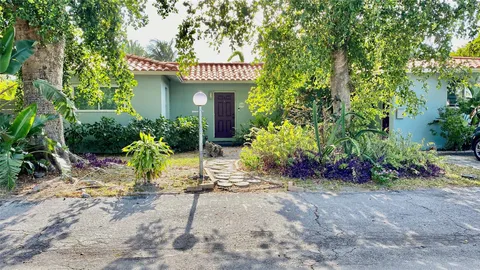 641 NE 16th St Unit B, Fort Lauderdale, FL MLS: F10499851