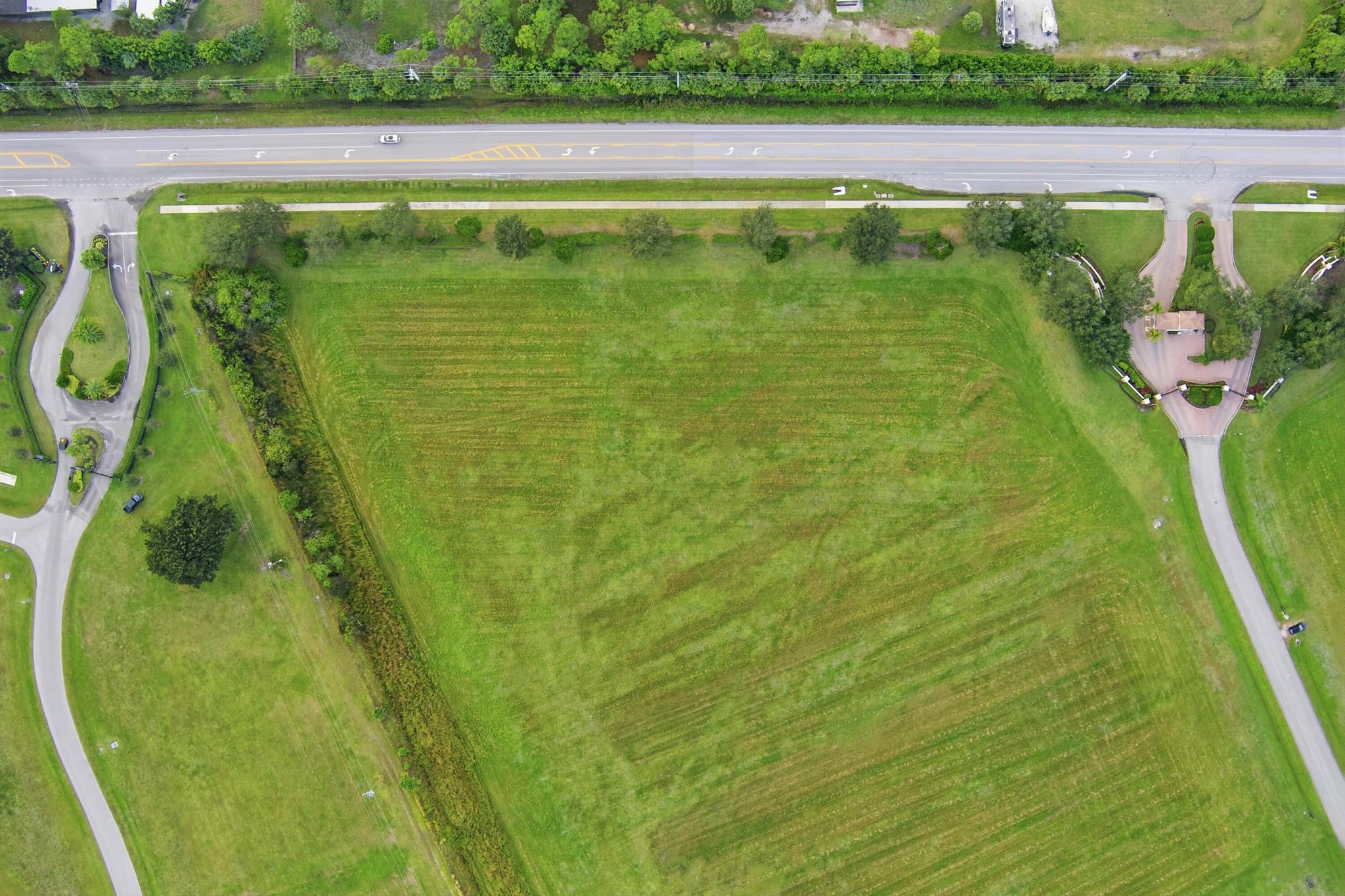 FOX GROVE (AKA MEADOW RUN - Land