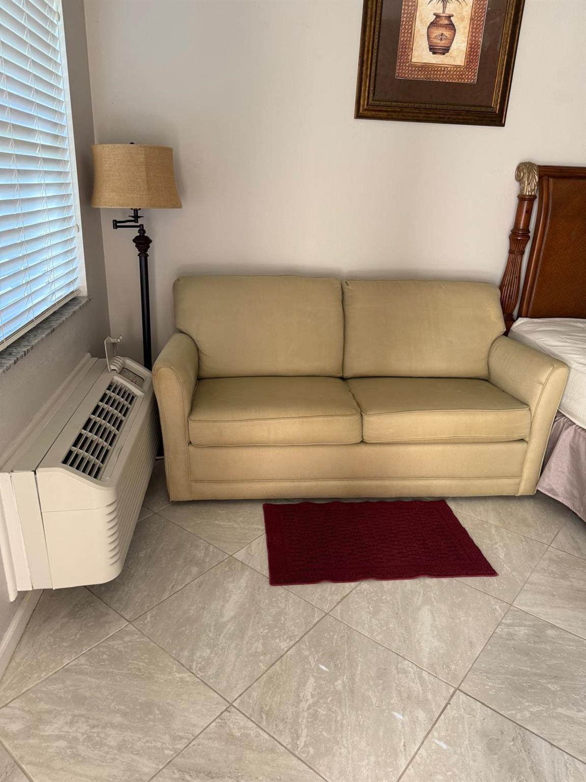 CASTLE PINES CONDOMINIUM - Residential Lease