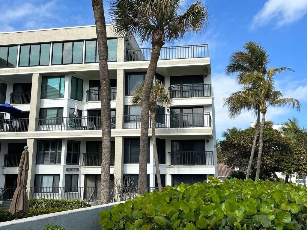 Photo of 665 SE 21st Avenue #309, Deerfield Beach, FL 33441 (MLS # F10480329)