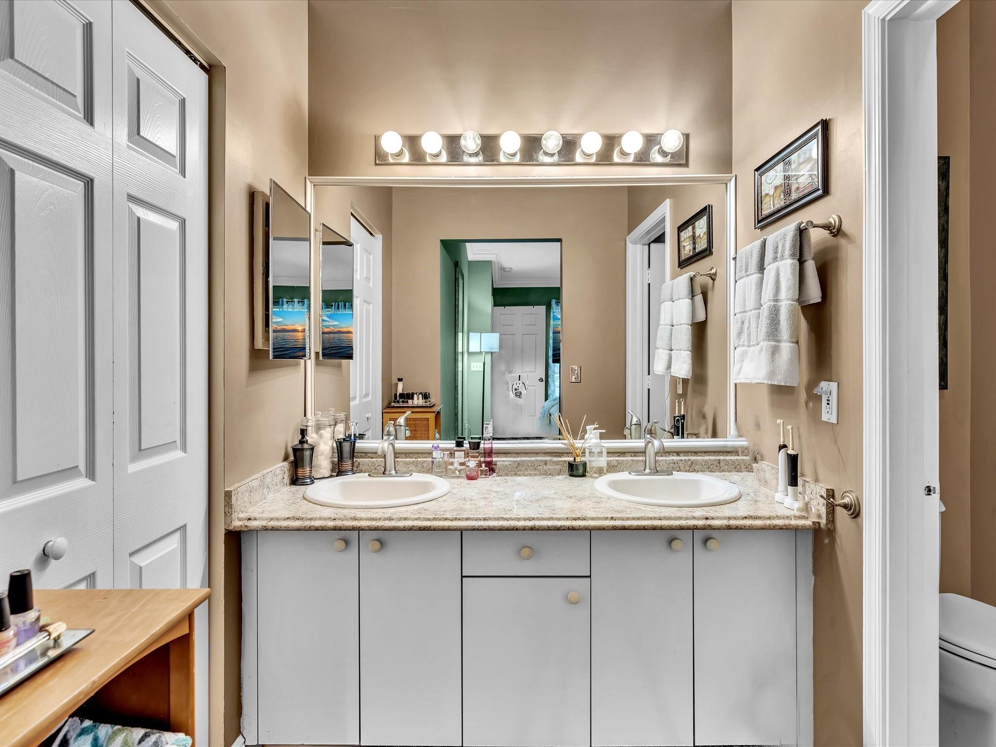Regency Lakes At Coconut - Residential