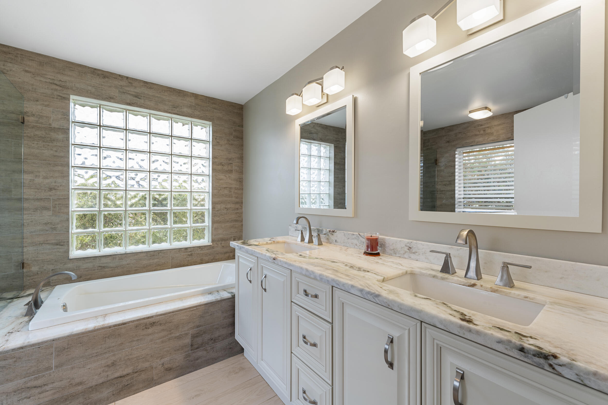 RAINBOW LAKES TR B PH 2 - Residential