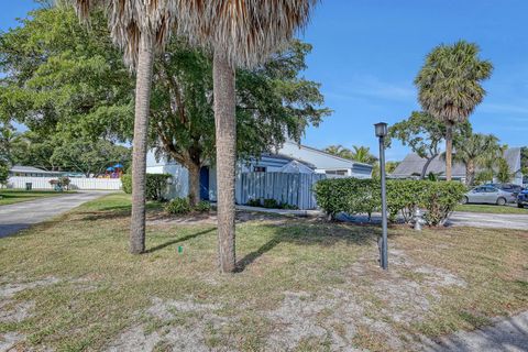 Best Deals on Single Family Homes for Rent in Palm Beach County 241 NW 15th Street Boca Raton FL 33432