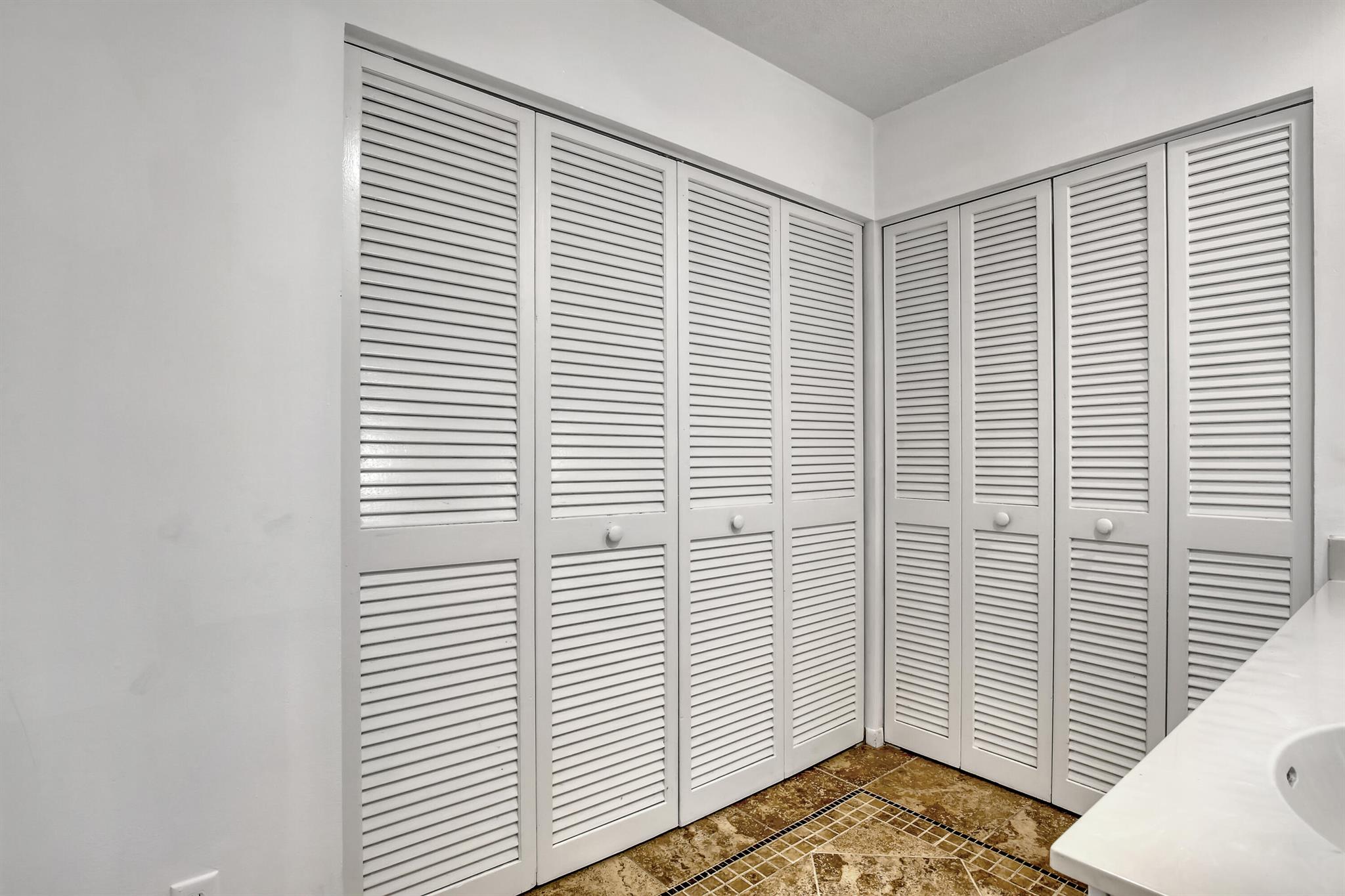 BOCA RATON HILLS SEC 2 - Residential Lease