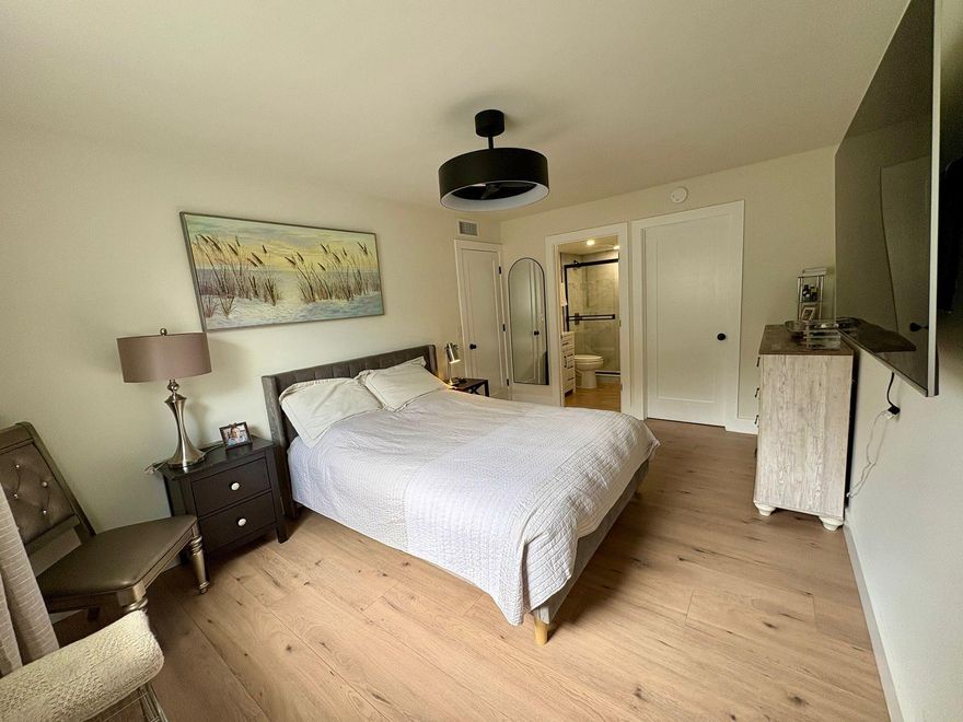 Enjoy your winter getaway in this beautifully renovated 1st-floor condo in Boca Raton! This charming 1-bedroom, 1-bath residence features a stylish modern kitchen, updated bathroom, no carpet. Bright, cozy, and fully equipped for comfort, it’s the perfect seasonal retreat. Nestled in a quiet, well-maintained community, close to shops and restaurants, and about 20 minutes from the beach. Available from December 2025 to March 2026 (3-month minimum). Ideal for snowbirds seeking a relaxing South Florida lifestyle!