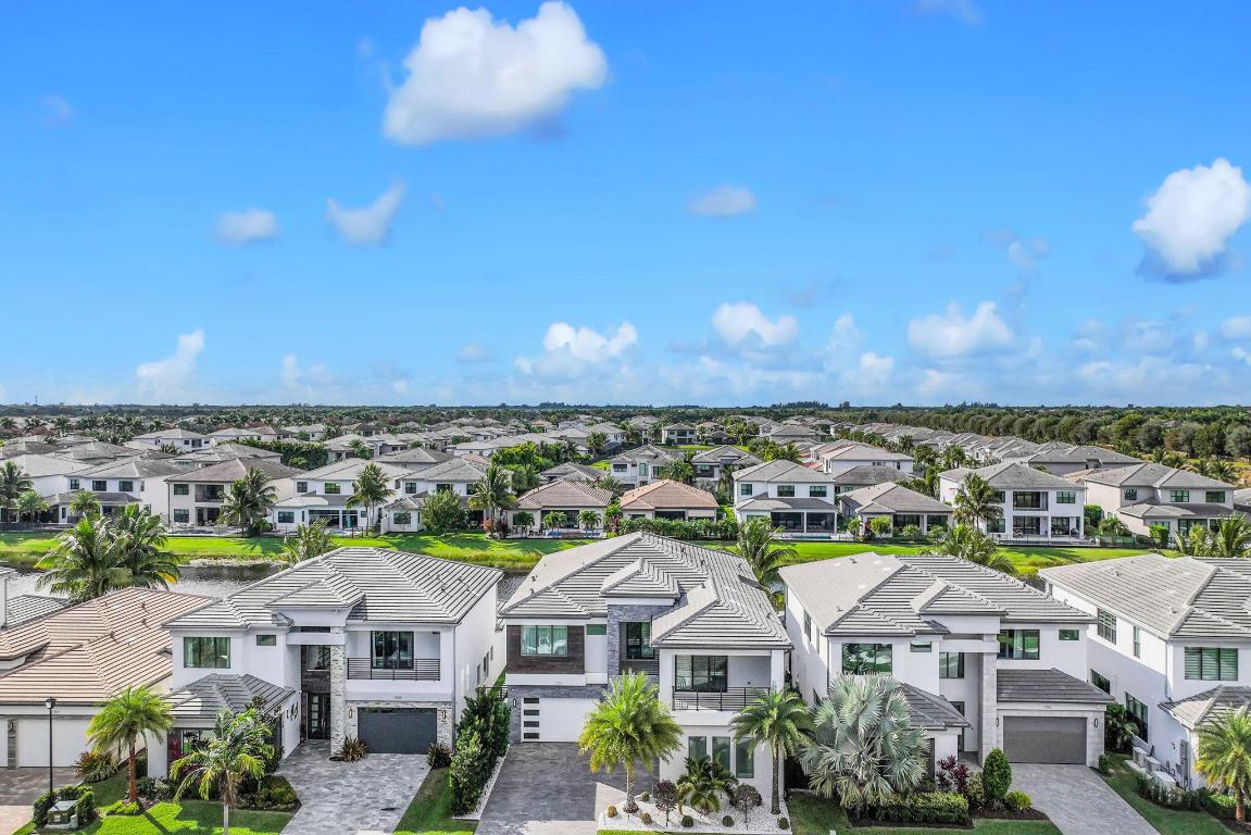 17059 Rainbow Falls Trail