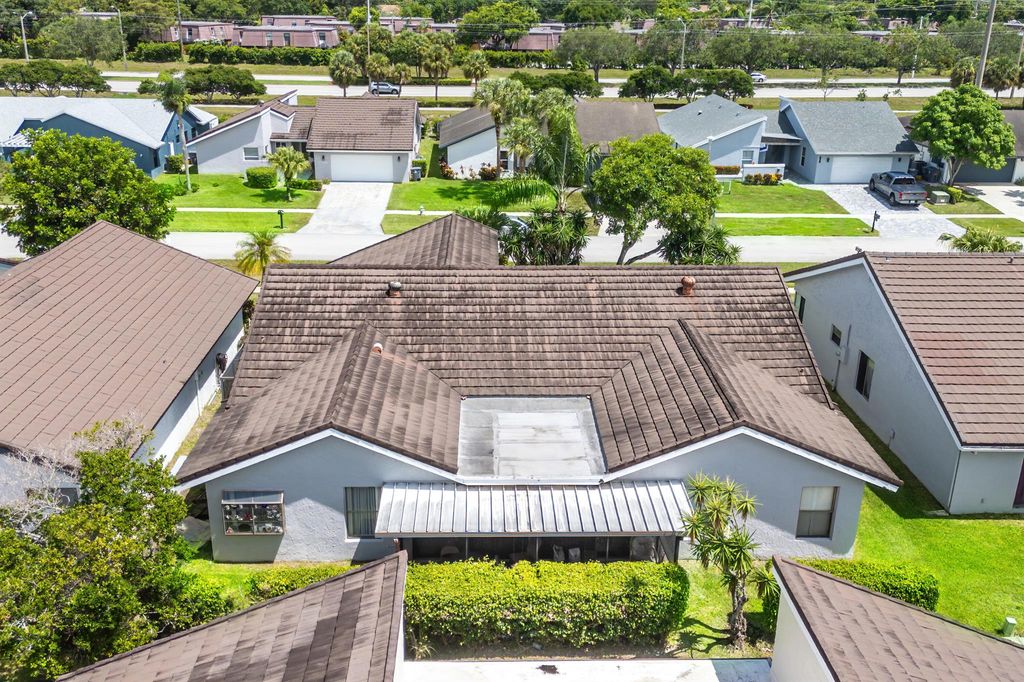 Photo of 7718 San Mateo Drive E, Boca Raton, FL 33433 (MLS # R11118443)