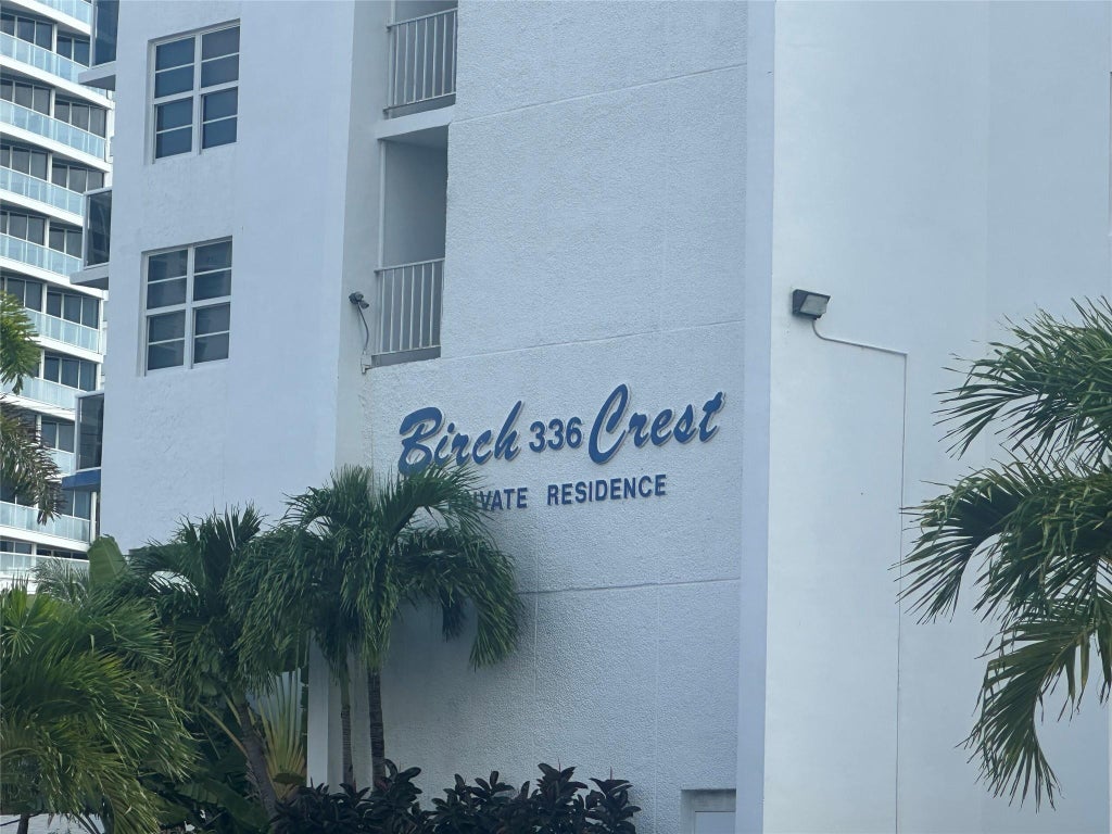 Photo of 336 N BIRCH Road #4C, Fort Lauderdale, FL 33304 (MLS # B26077593)