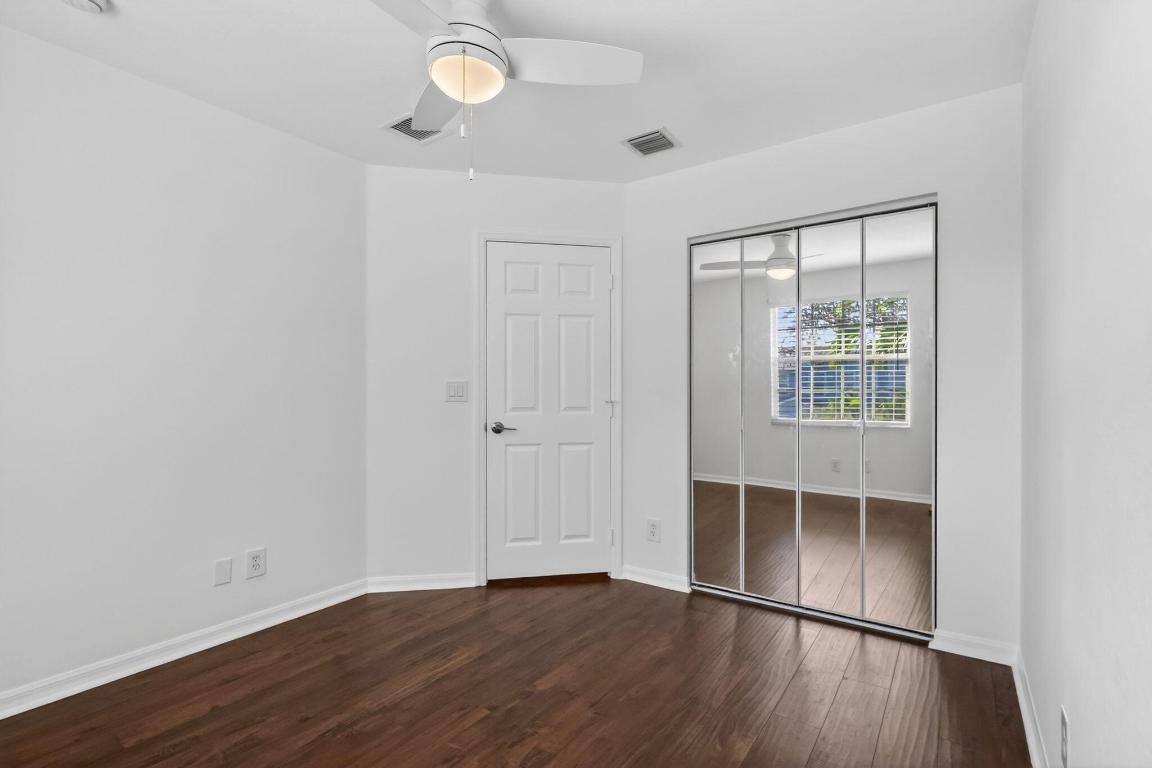 SIERRA PALMS - Residential