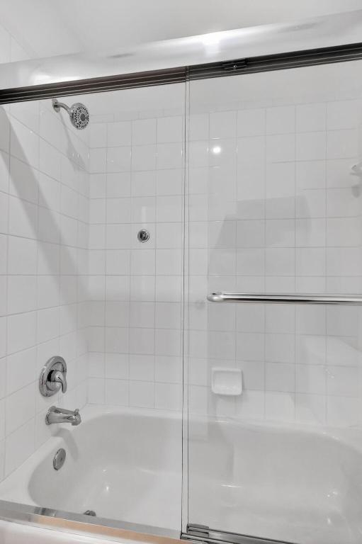 SIERRA PALMS - Residential