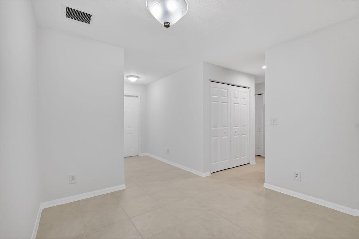 SIERRA PALMS - Residential