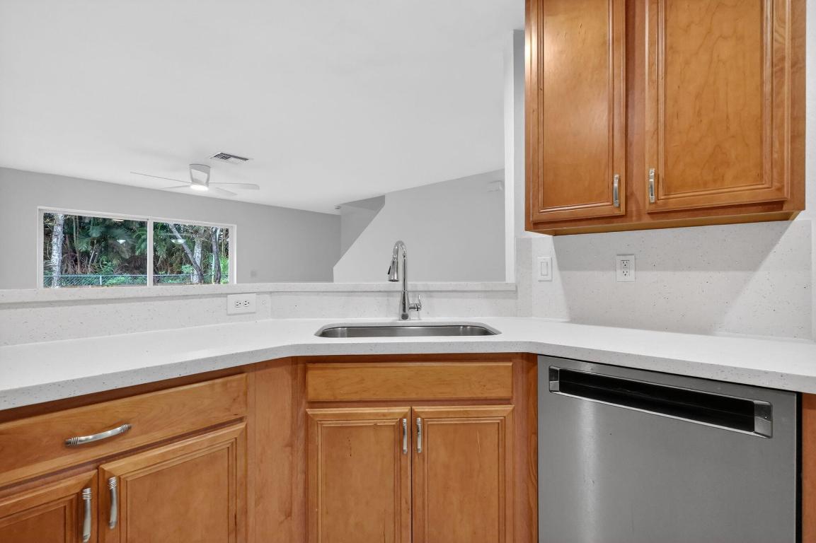 SIERRA PALMS - Residential