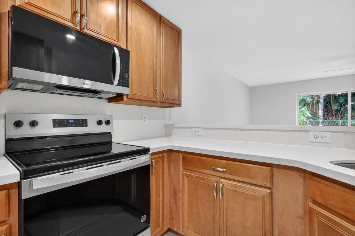 SIERRA PALMS - Residential