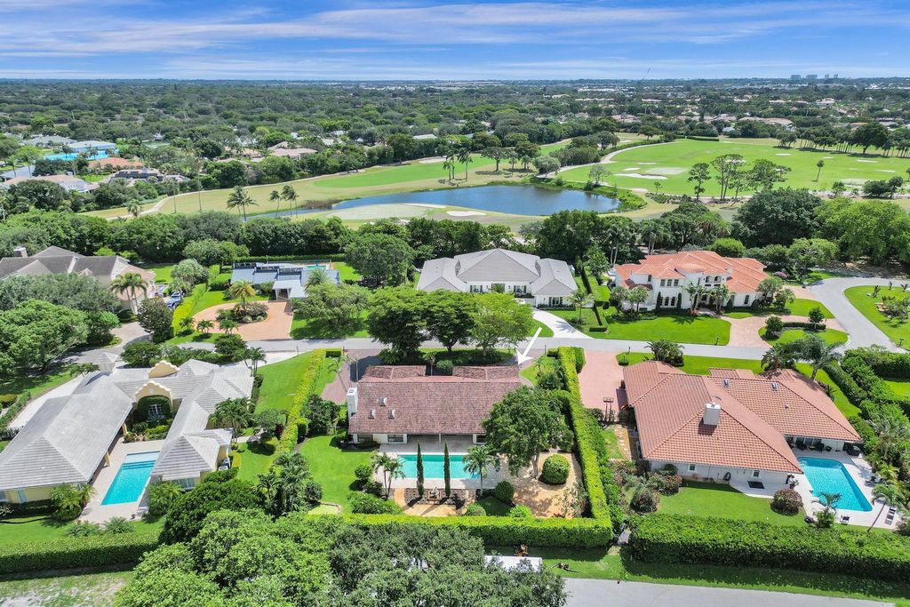 Photo of 10355 Prestwick Road, Boynton Beach, FL 33436 (MLS # R11111059)