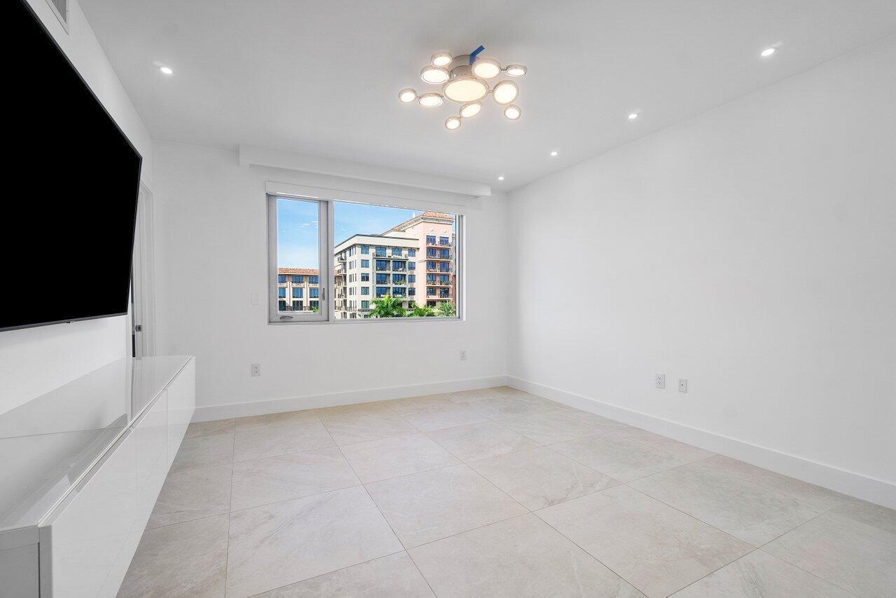 327 ROYAL PALM CONDO - Residential