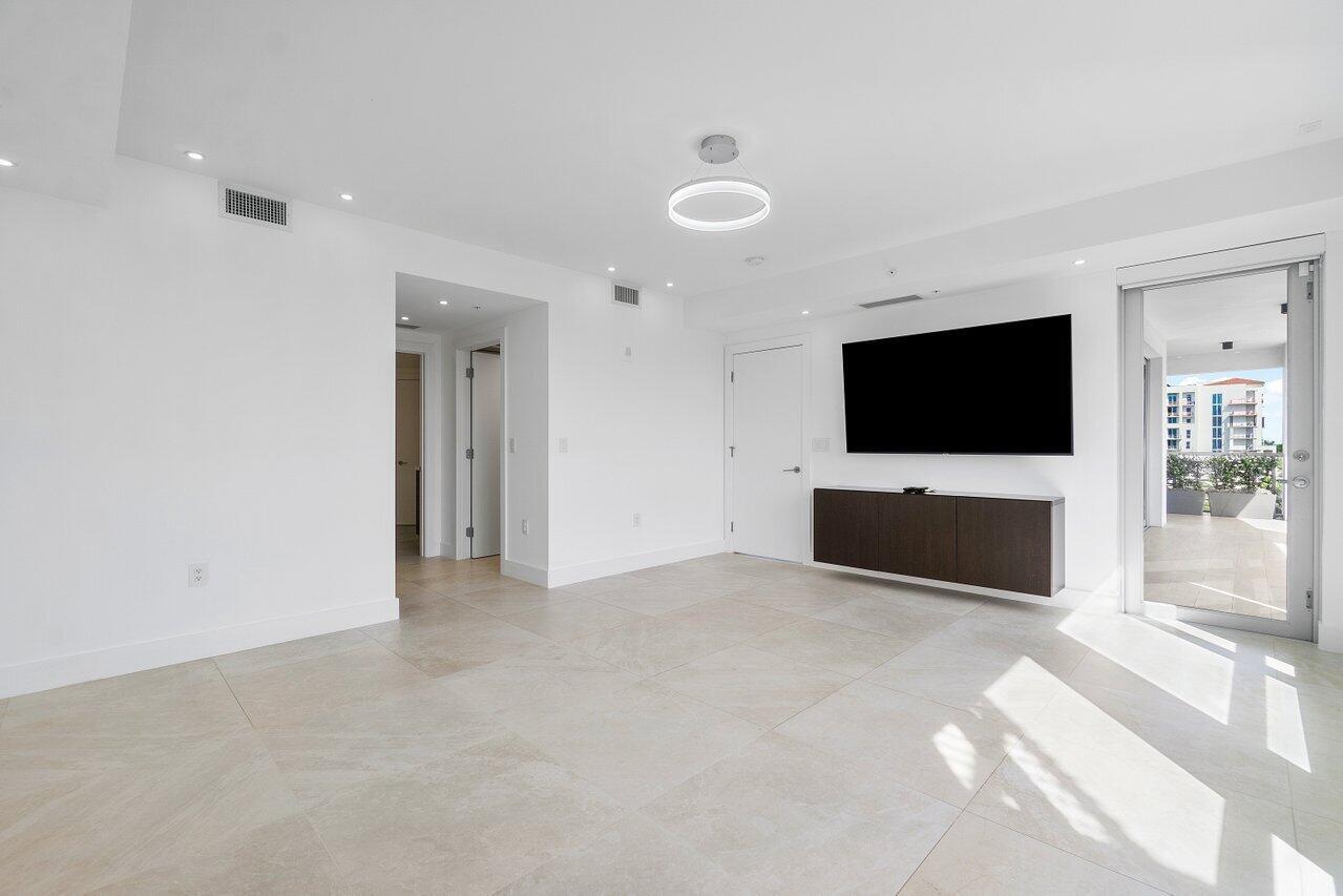 327 ROYAL PALM CONDO - Residential