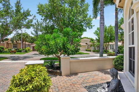 Tiny photo for 9774 Via Elegante, Wellington, FL 33411 (MLS # B26047389)