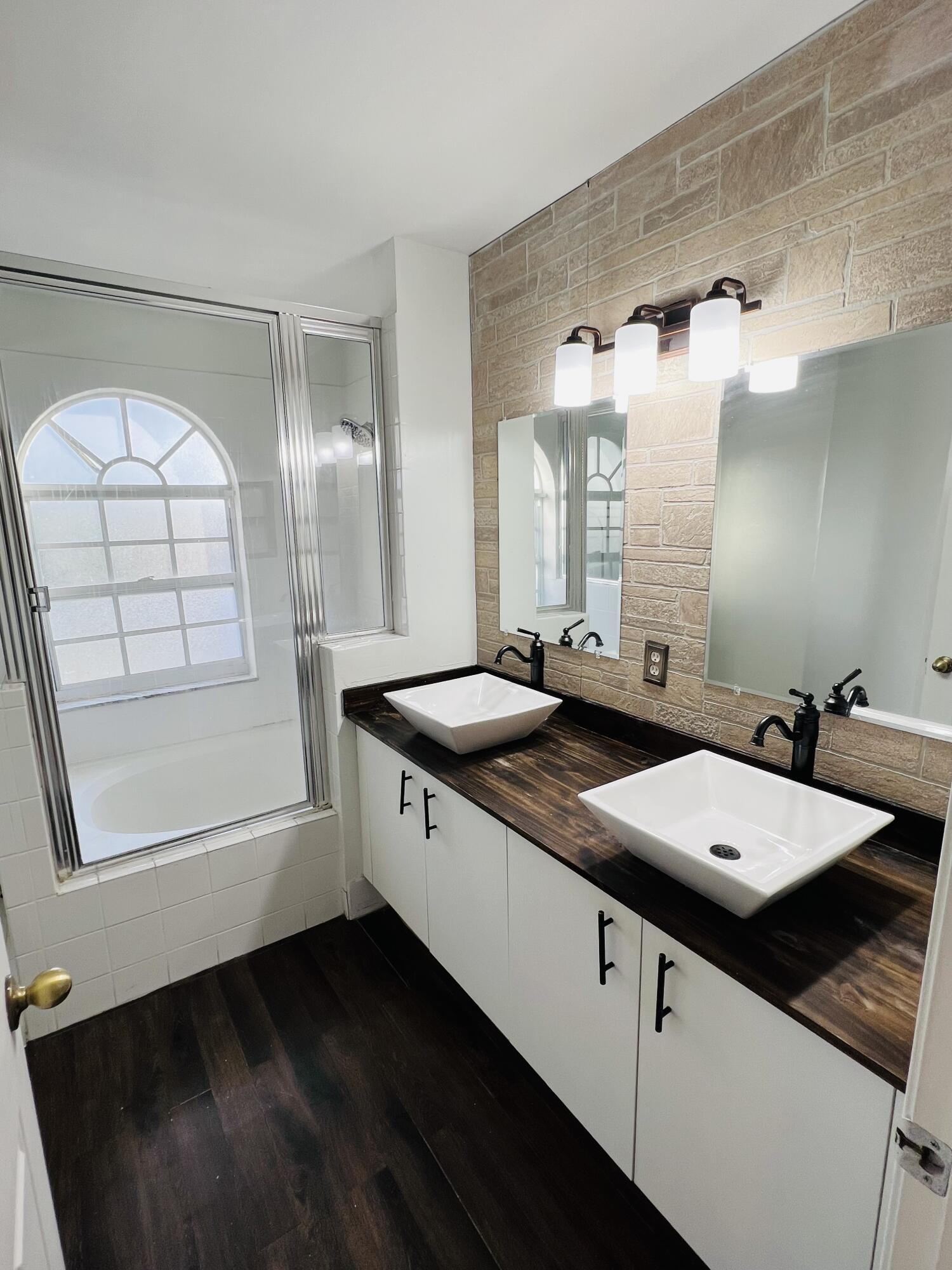 WYNDHAM HEIGHTS - Residential Lease