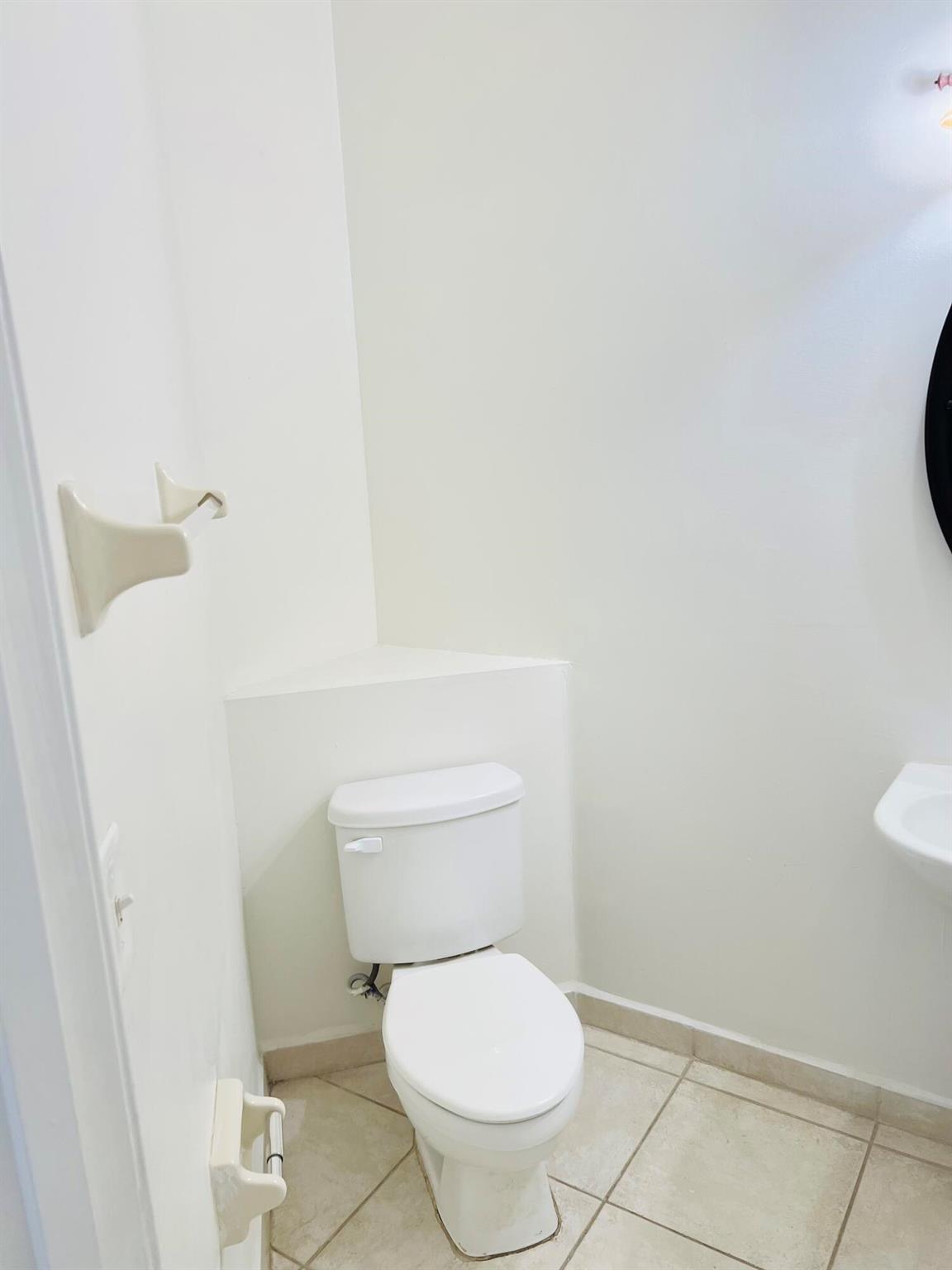 WYNDHAM HEIGHTS - Residential Lease