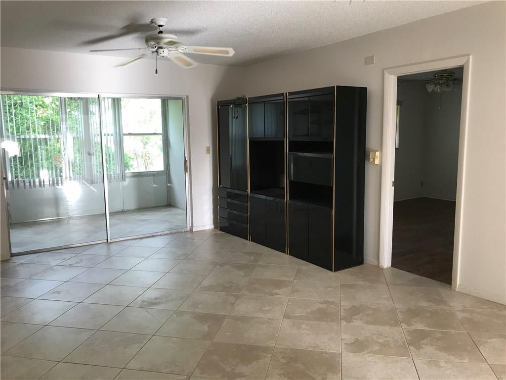 Oriole Golf & Tennis Club - Residential