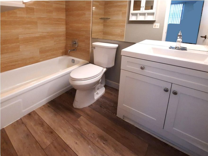 PRICED TO SELL!!!  Nice second floor corner 2 bed convertible unit next to pool in phase 2 (PGA course.) Kitchen has repainted cabinets, replaced counter tops and appliances. Both bathrooms remodeled. Laminate flooring throughout. Replaced air and water tank. Competitively priced. Paid up rec lease. * IMPORTANT! See Broker Remarks below for occupancy qualifications.  24 hr guard gated. FREE golf (except cart fees) on two 18 hole courses (PGA & Par3); Amenities include  Clubhouse and Lounge, Restaurant, Theater, 8 Heated Pools, Driving range, Putting Green, Tennis, Billiard Room, Bbq/Picnic Area,  Courtesy Bus, Exercise Room, Ping-Pong, Arts & Crafts, Card rooms, Library,  Sauna, Bocci, Shuffleboard,  Pickle Ball, Vehicle Wash Area Free golf, 24 hr security, tennis, restaurant, bus, theatre, fitness center and more