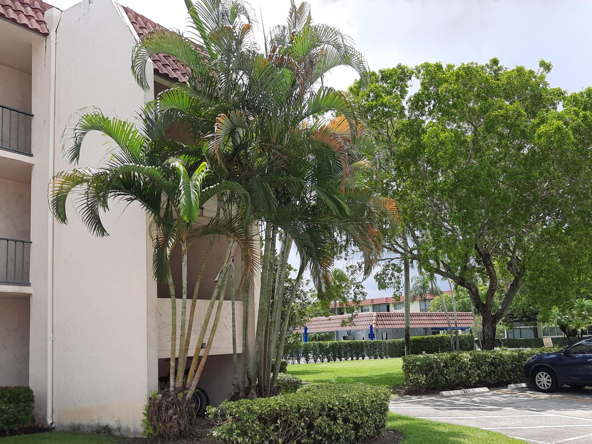 Hollybrook Golf & Tennis - Residential